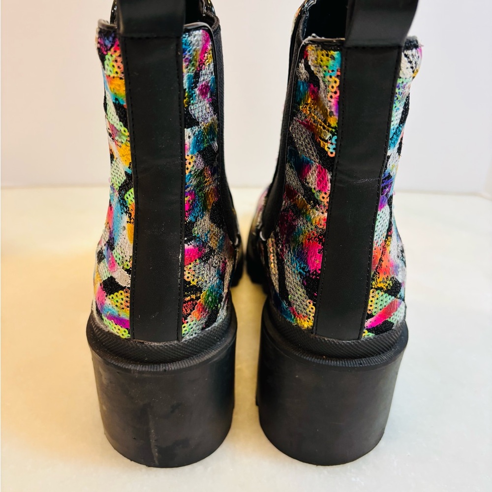 Betsey Johnson Boot | “Rowann”Rainbow Sequin Metallic Lug Sole Sz 9 - Picture 2 of 9